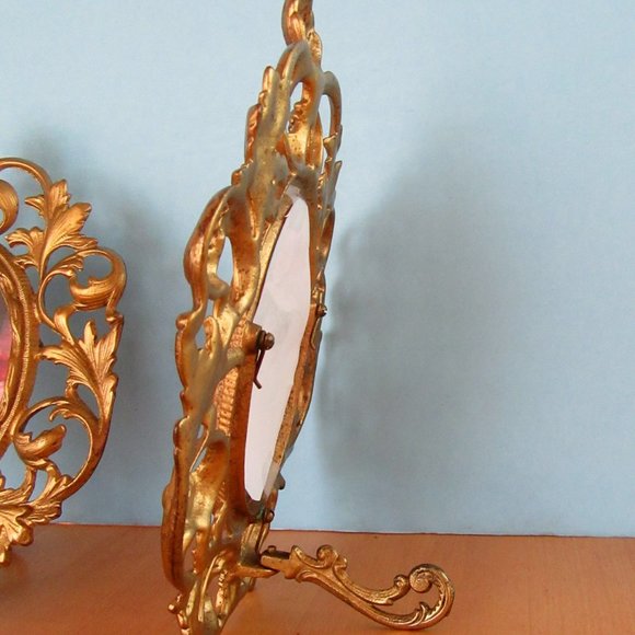 Vintage gold scrolled metal Art Nouveau reproduction picture frames - set of 2 - Picture 7 of 9